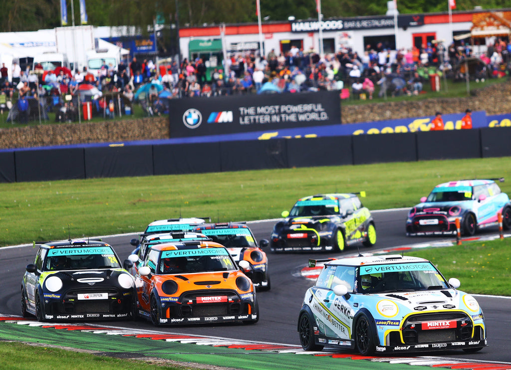 Bradley Gears Up for a Triumphant Finale at Brands Hatch