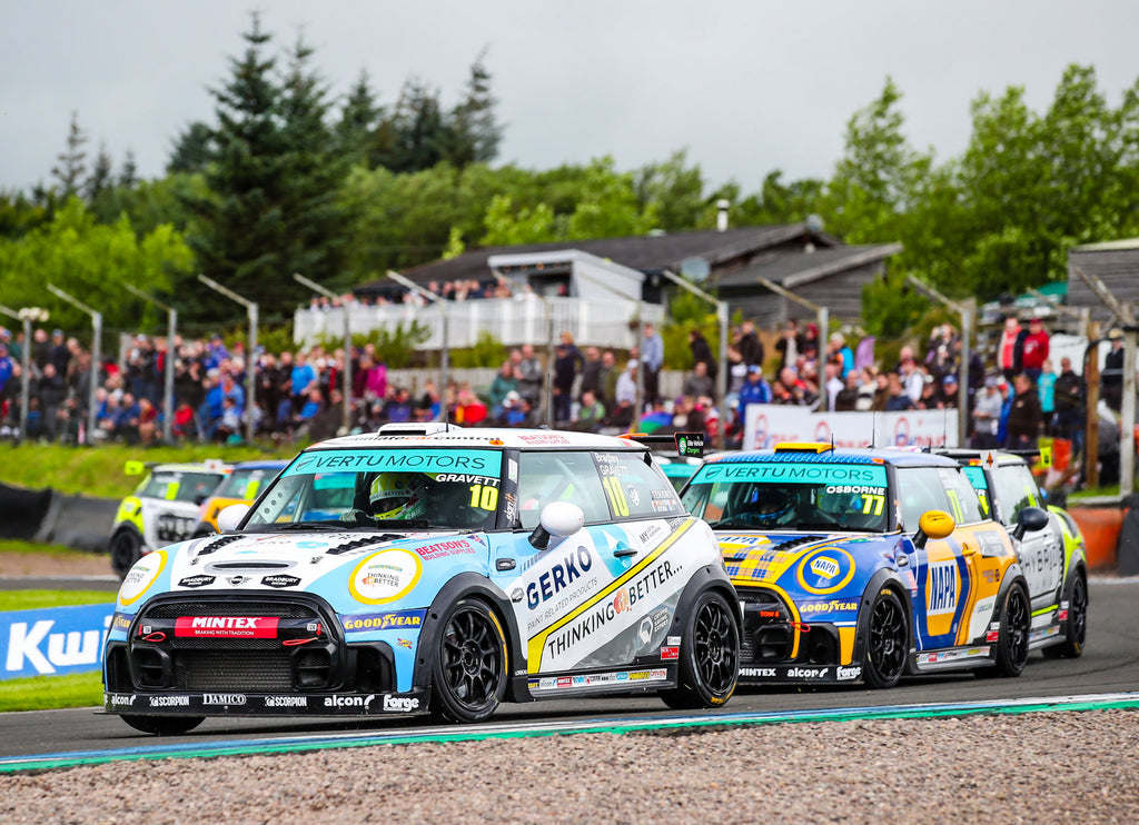 Bradley Gravett Gains Ground with Battling Knockhill Performance