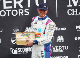 Bradley Gravett shows pace as new MINI CHALLENGE campaign kicks off