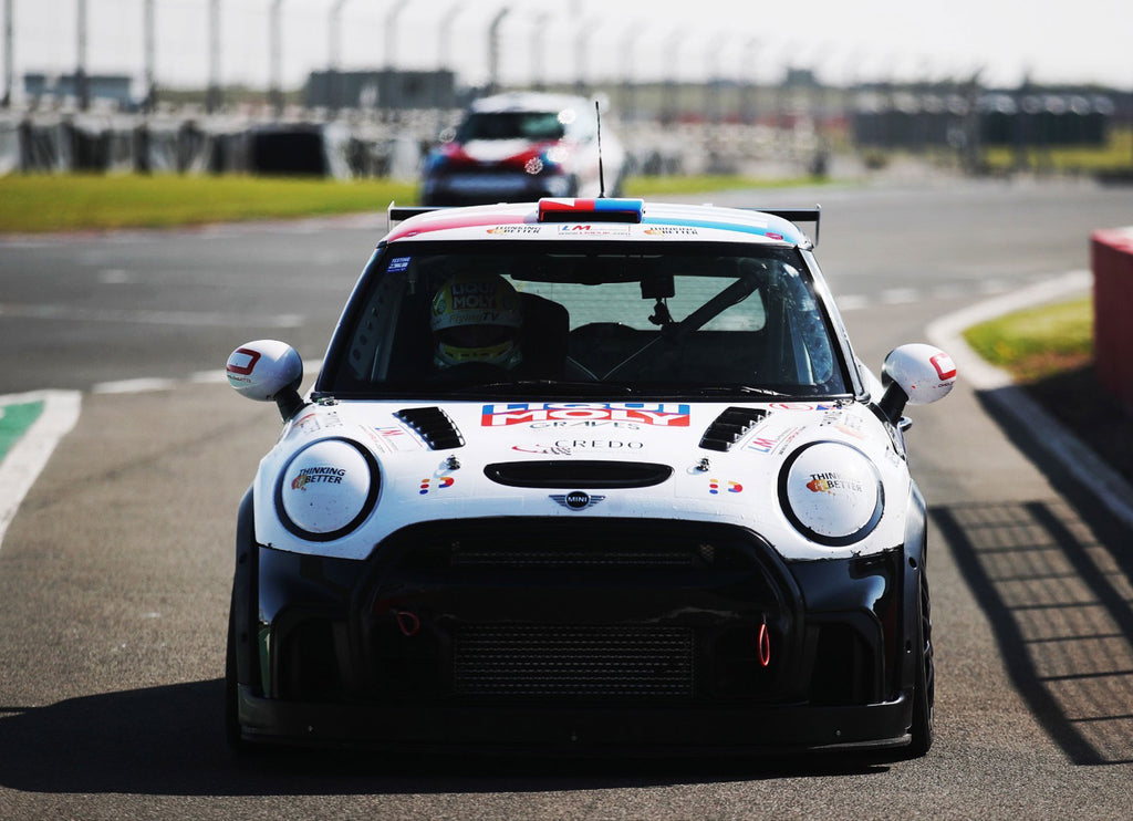 MINI Challenge JCW Pre Brands Hatch Indy Report