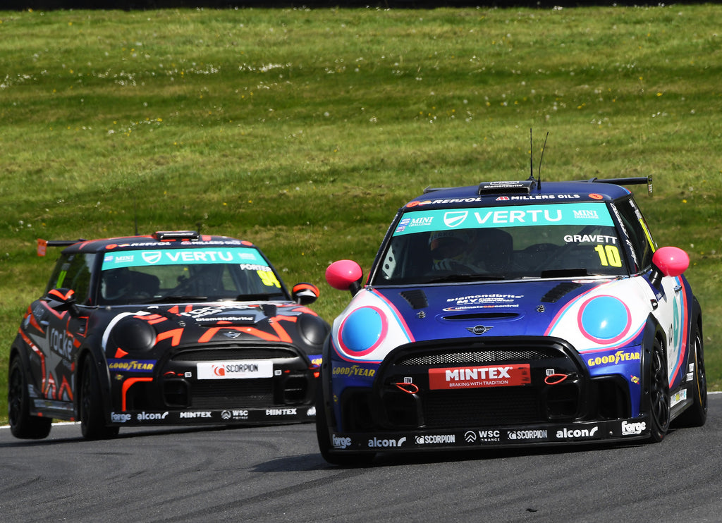 Tough times for Bradley Gravett on home soil